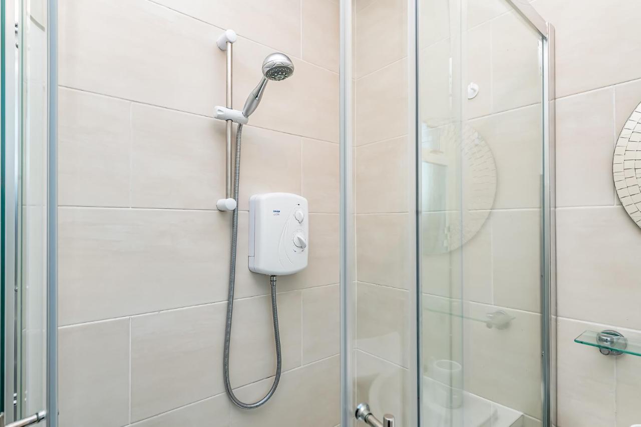 פלקירק Balmoral Residence 30 Mins From Edinburgh And Glasgow מראה חיצוני תמונה